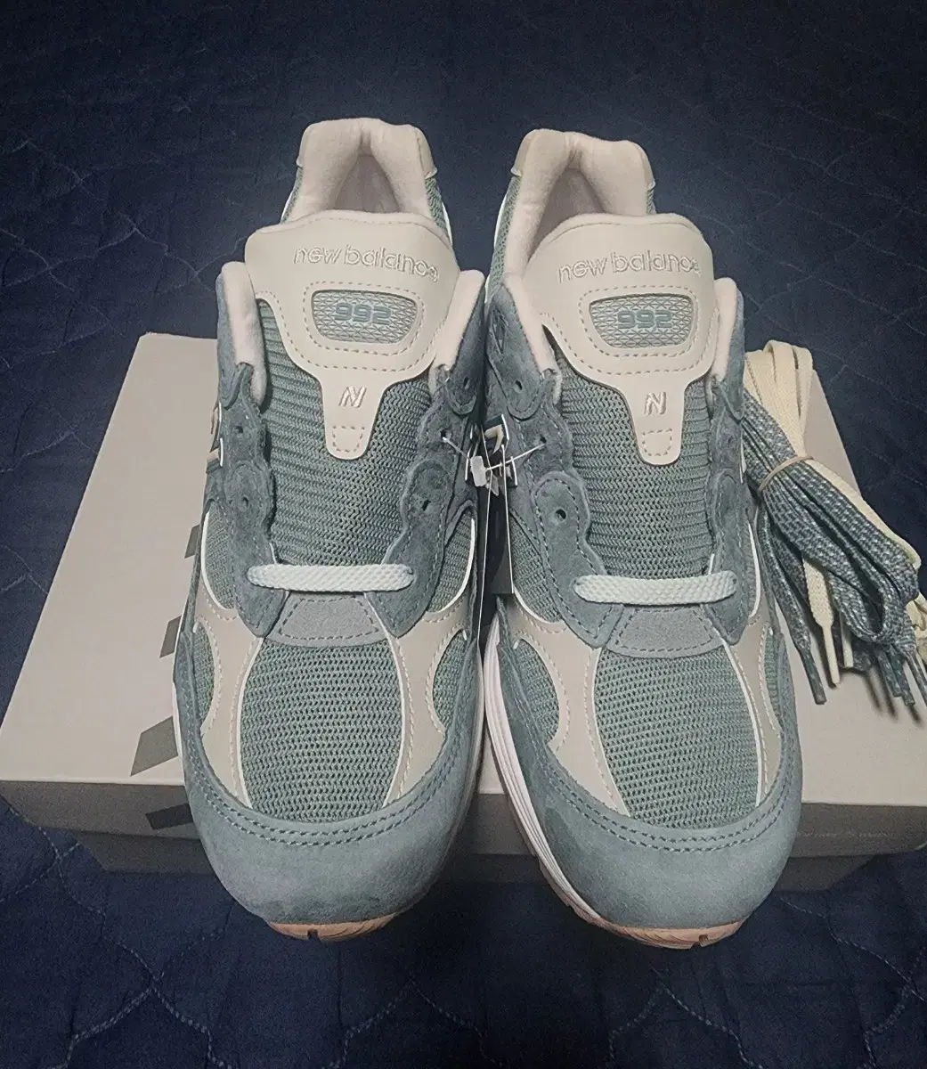 [260] Kith x 뉴발란스 992 에게안 블루 오이스터