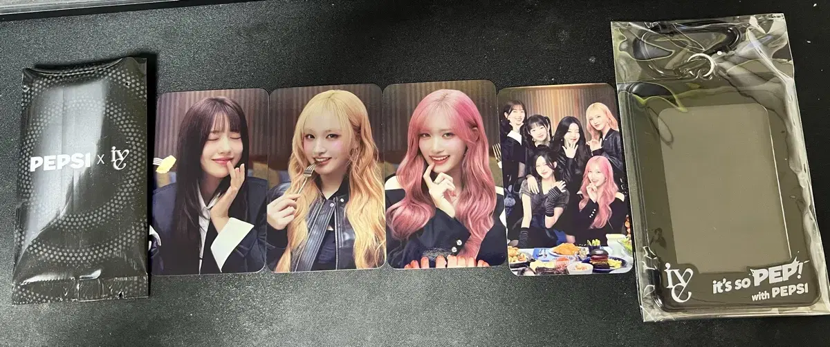 아이브 펩시 포토카드+홀더 판매합니다.