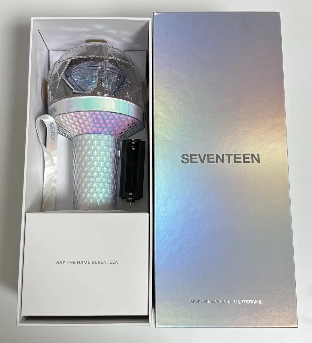 Seventeen New Lot Bon Carat Bon Wts