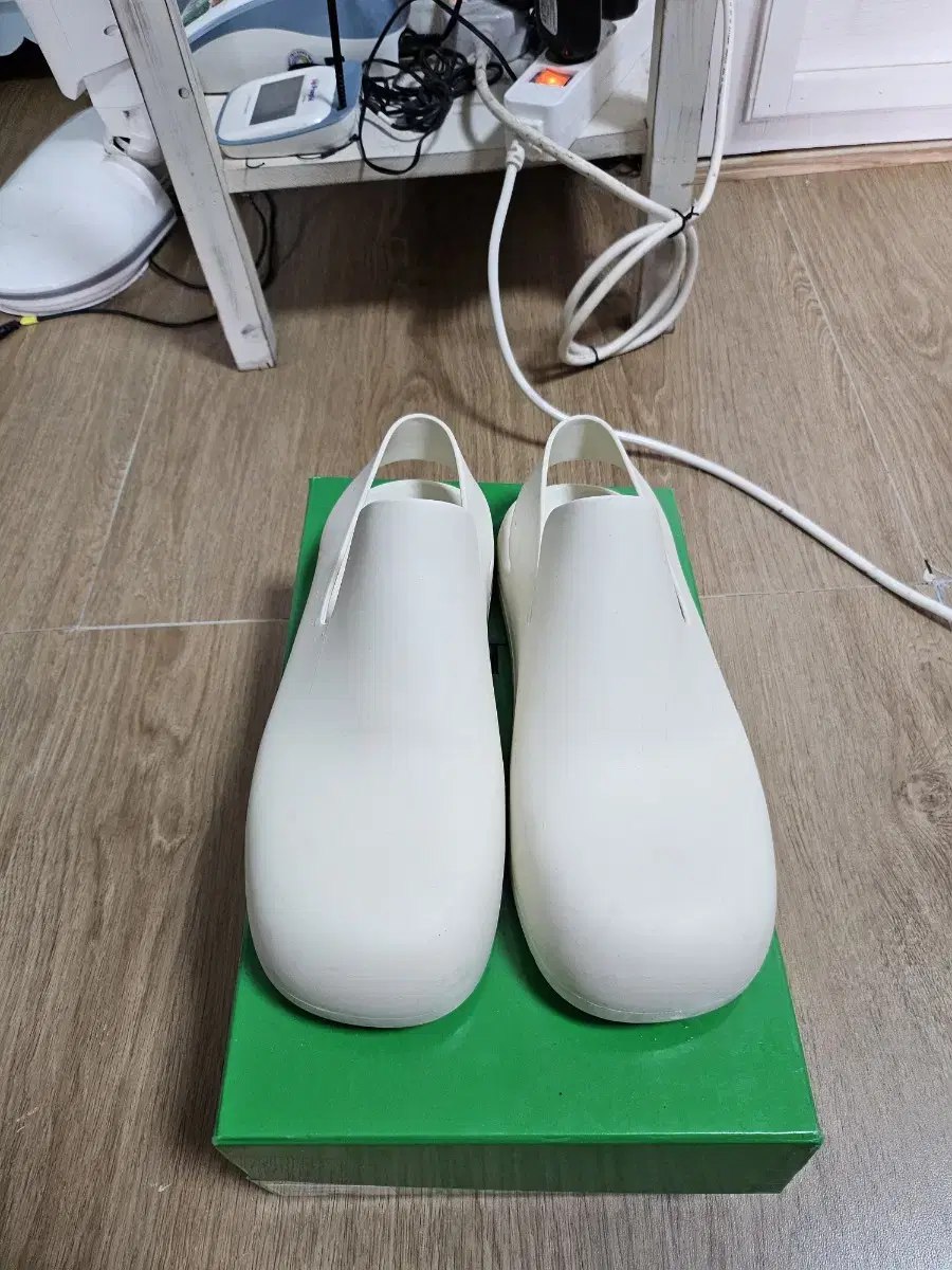 Bottega Veneta Puddle Sandals (43)