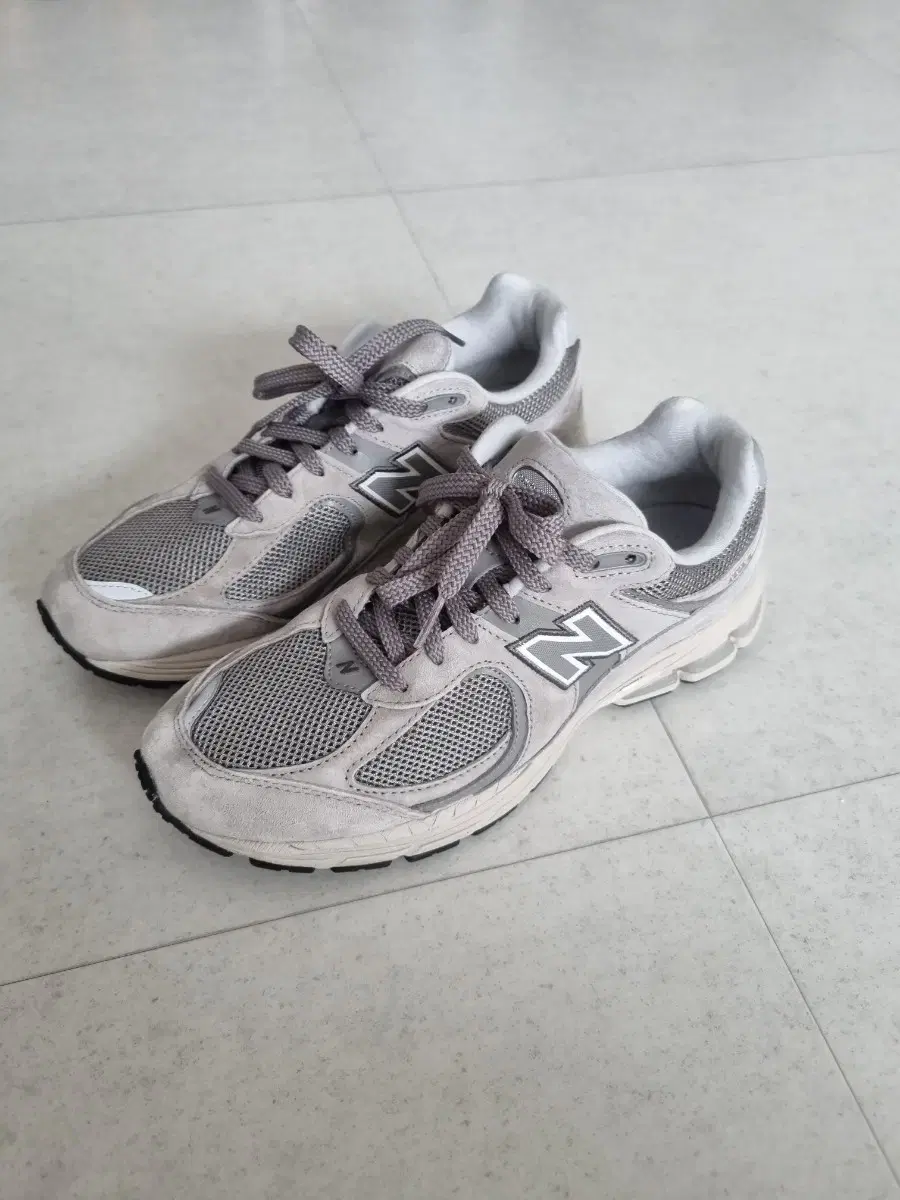 뉴발란스 2002r 265