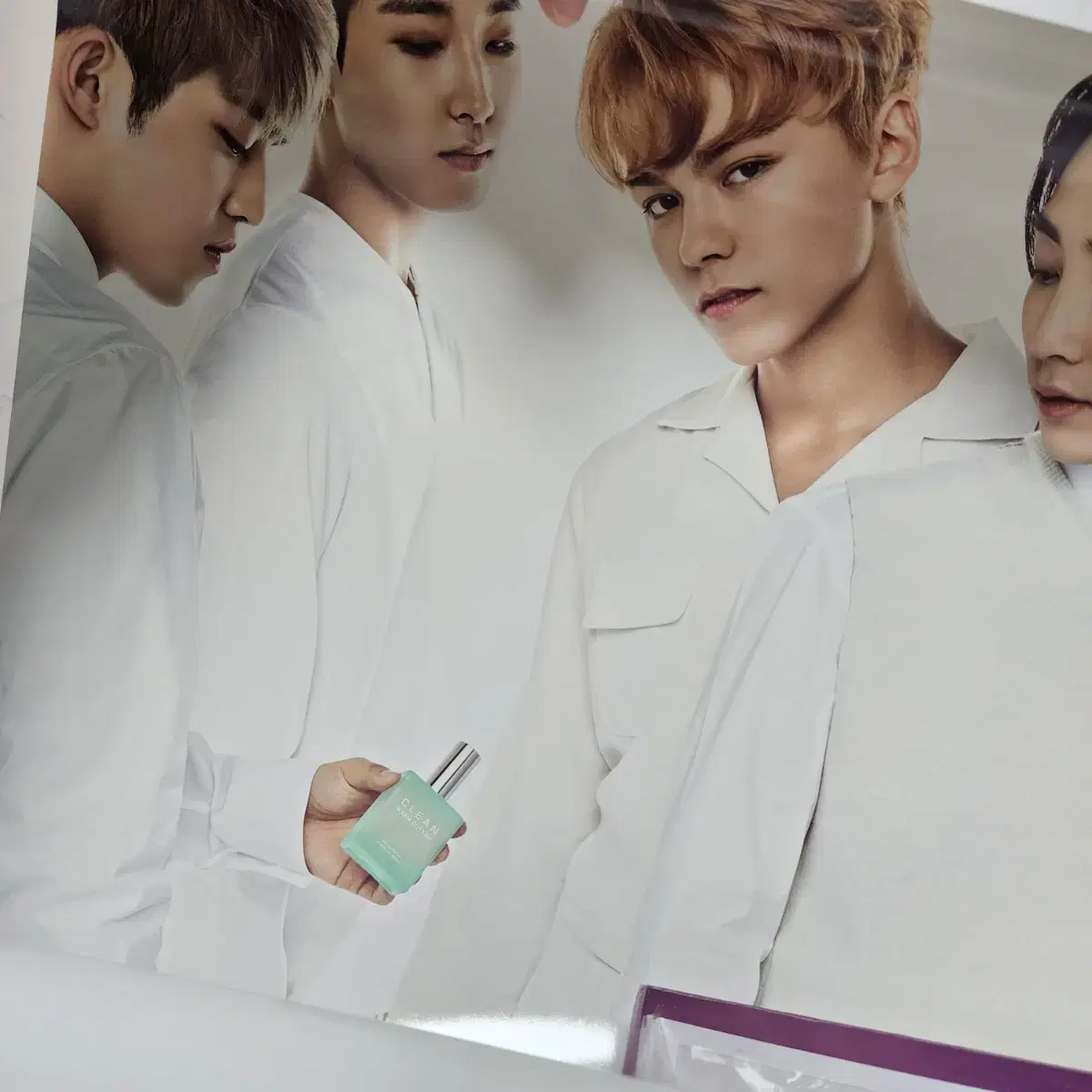 세븐틴 클린포스터, 더샘단체포스터