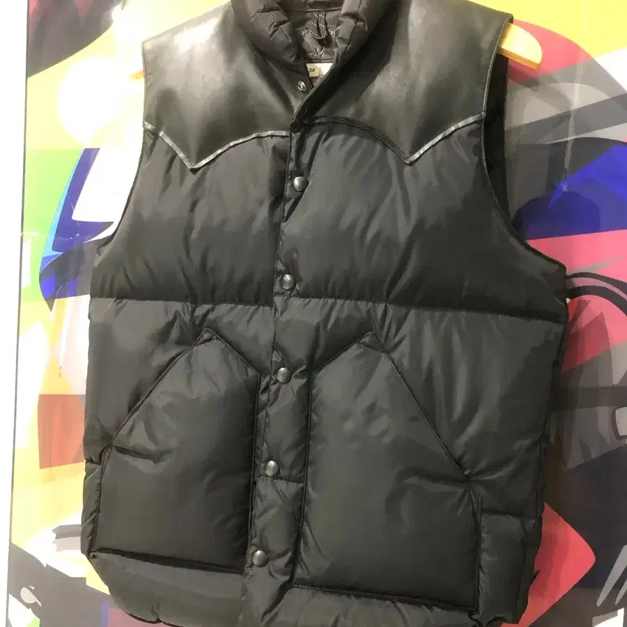 Rocky Mountain Featherbed Padded Vest 38 (95 in Korea) Size for