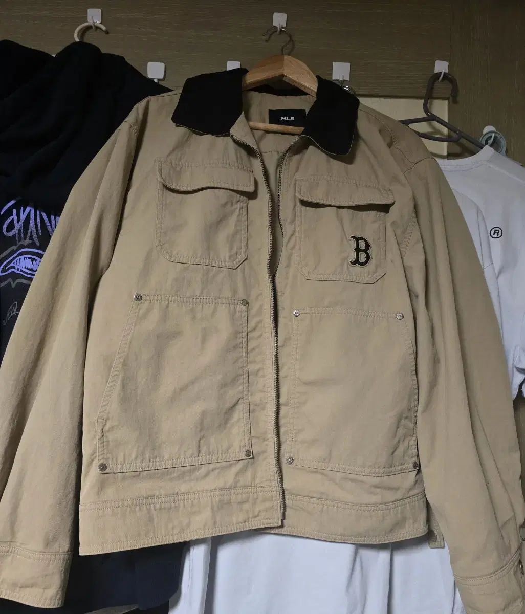 MLB BASIC kara Work Jacket Boston Beige for sale. L size