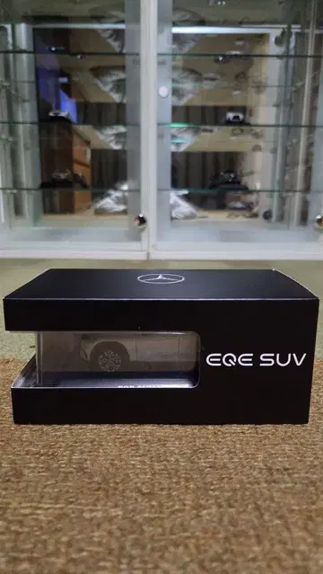 1/43 스파크 메르세데스 벤츠 EQE SUV