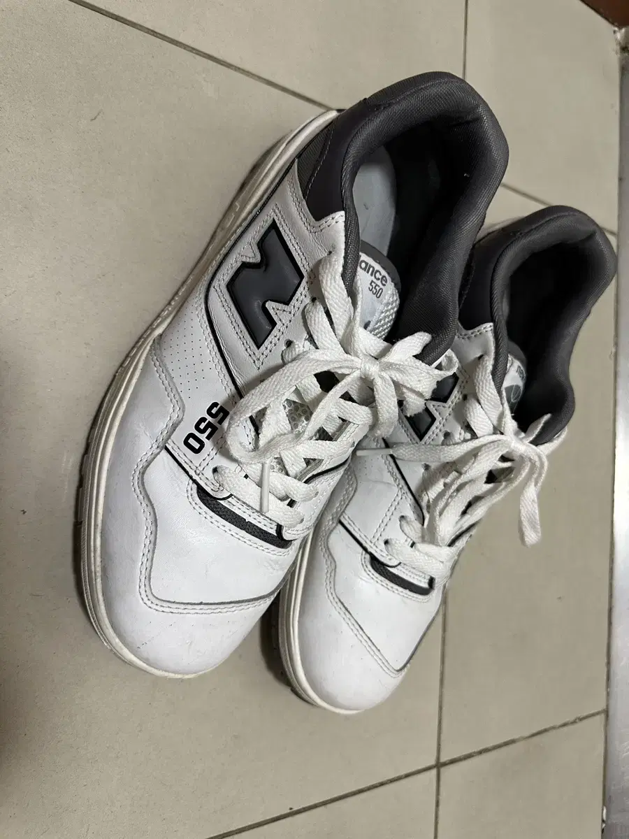 (280) 뉴발란스 550 그레이 화이트