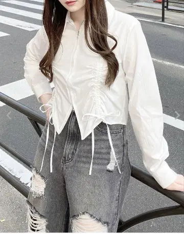 INGNI 프론트 지퍼 드로스트 개더 크롭 셔츠 M사이즈