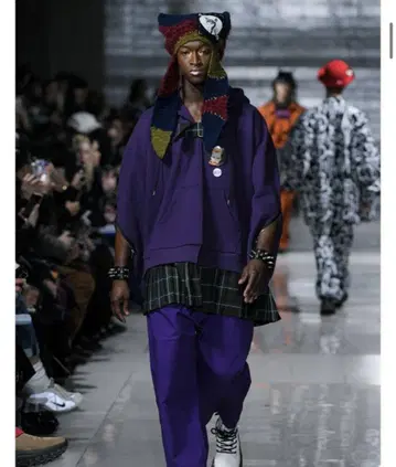 KIDILL 키딜 AW24 후드티