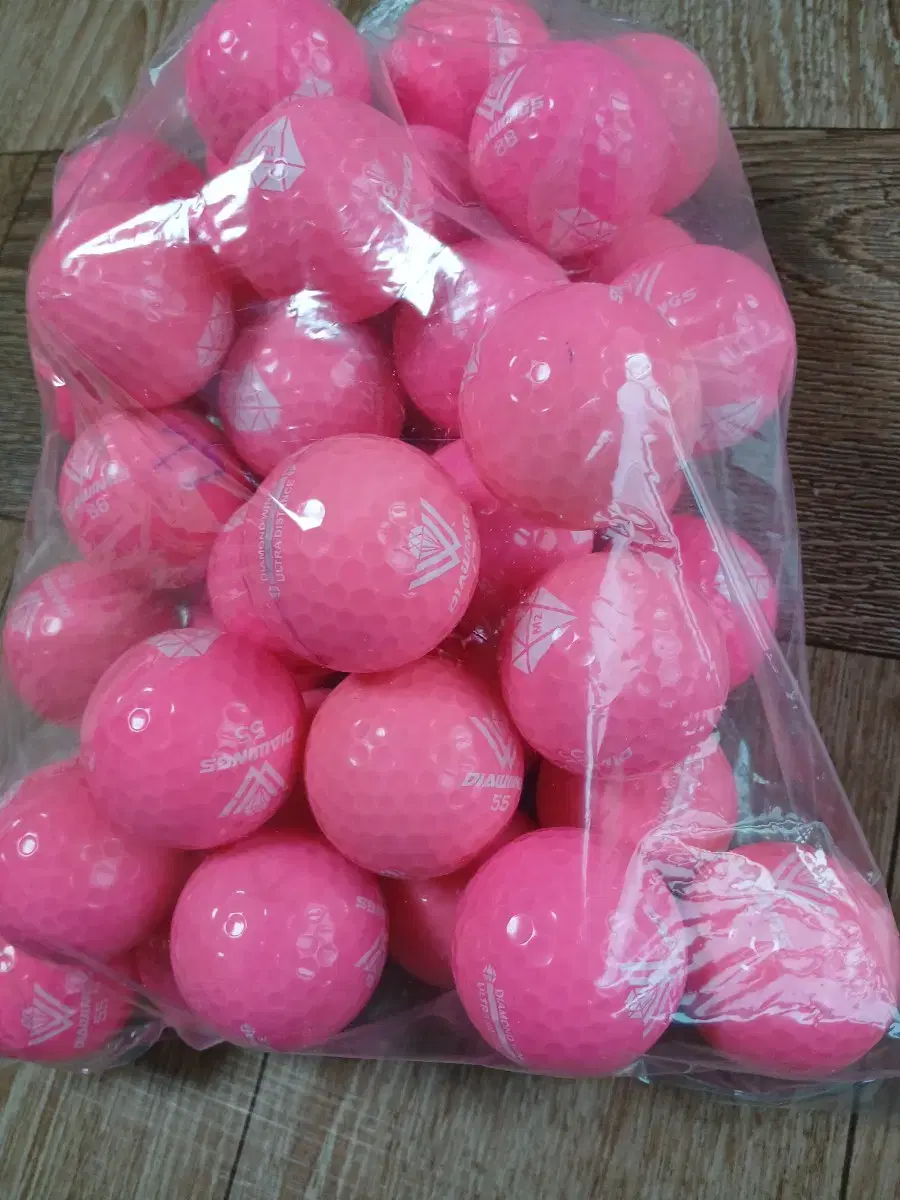 다이야윙스.. 핑크m2. 골프공, 45알 개당 1500원