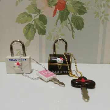 산리오 2003년 헬로키티 자물쇠 열쇠 2종류 세트