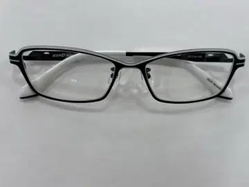 머리글자 D 콜라보 안경