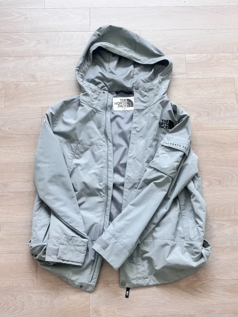 North Face windbreaker for sale