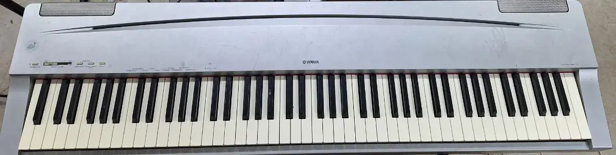 Yamaha p-70 디지털피아노 팝니다