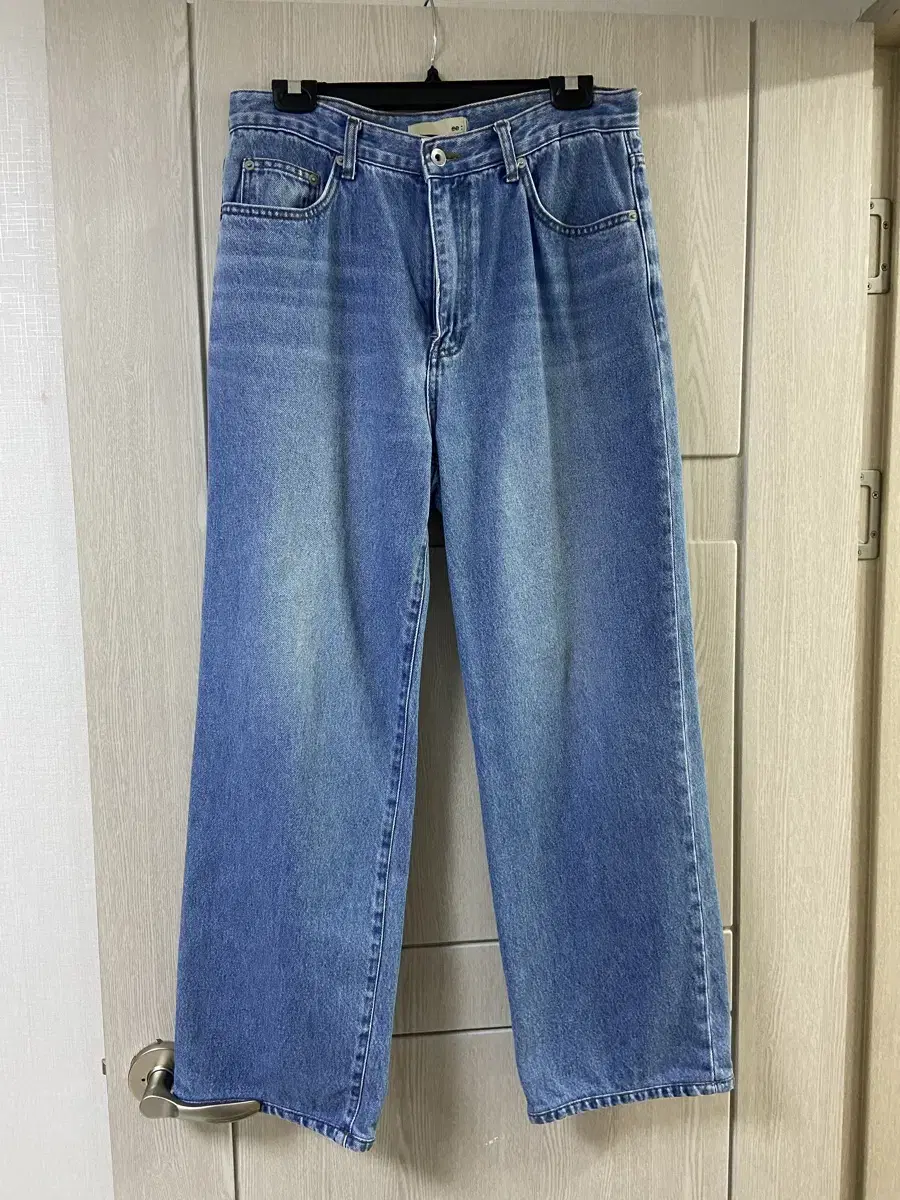 ee Men's denim pants, almost new