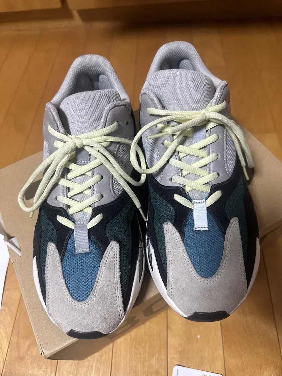 이지부스트 700 280
