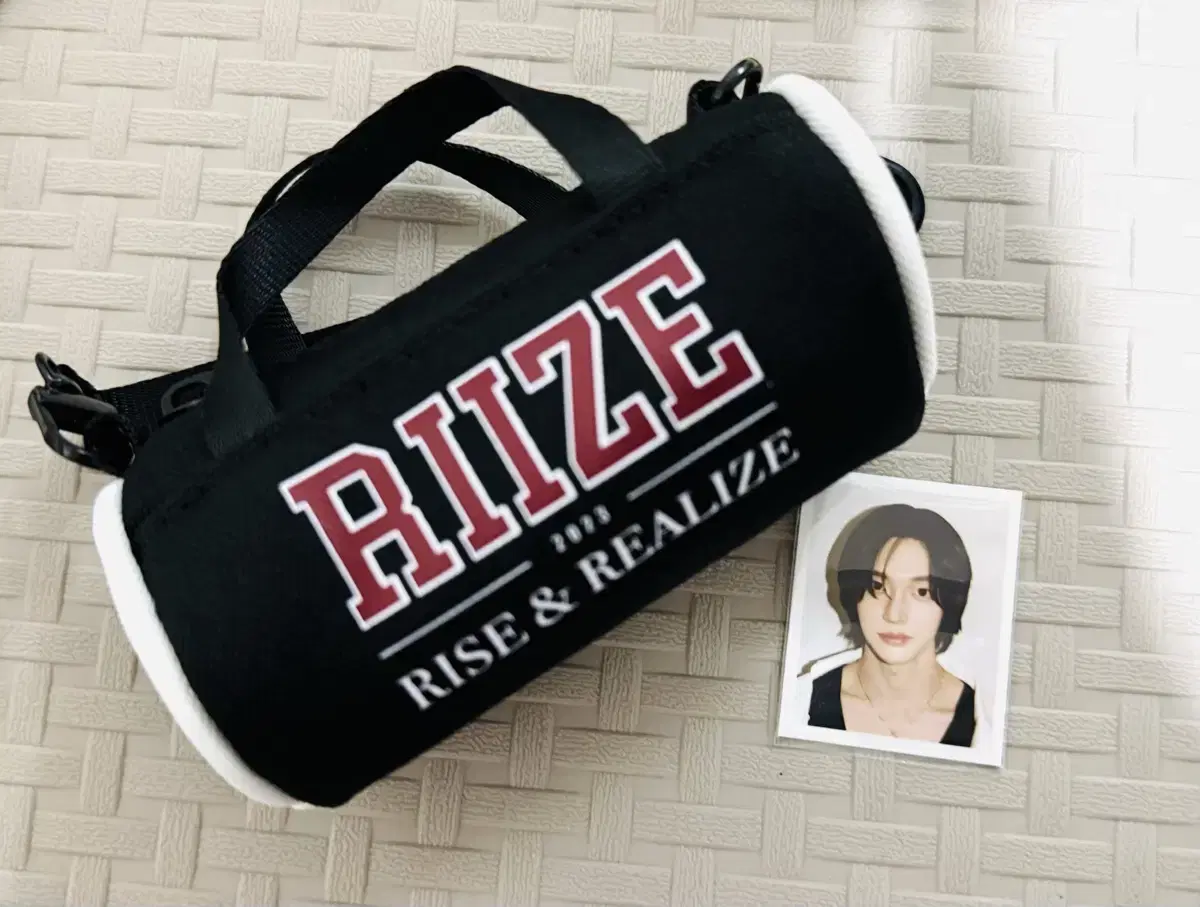라이즈 미니 가방 파우치 키링 원빈 증사