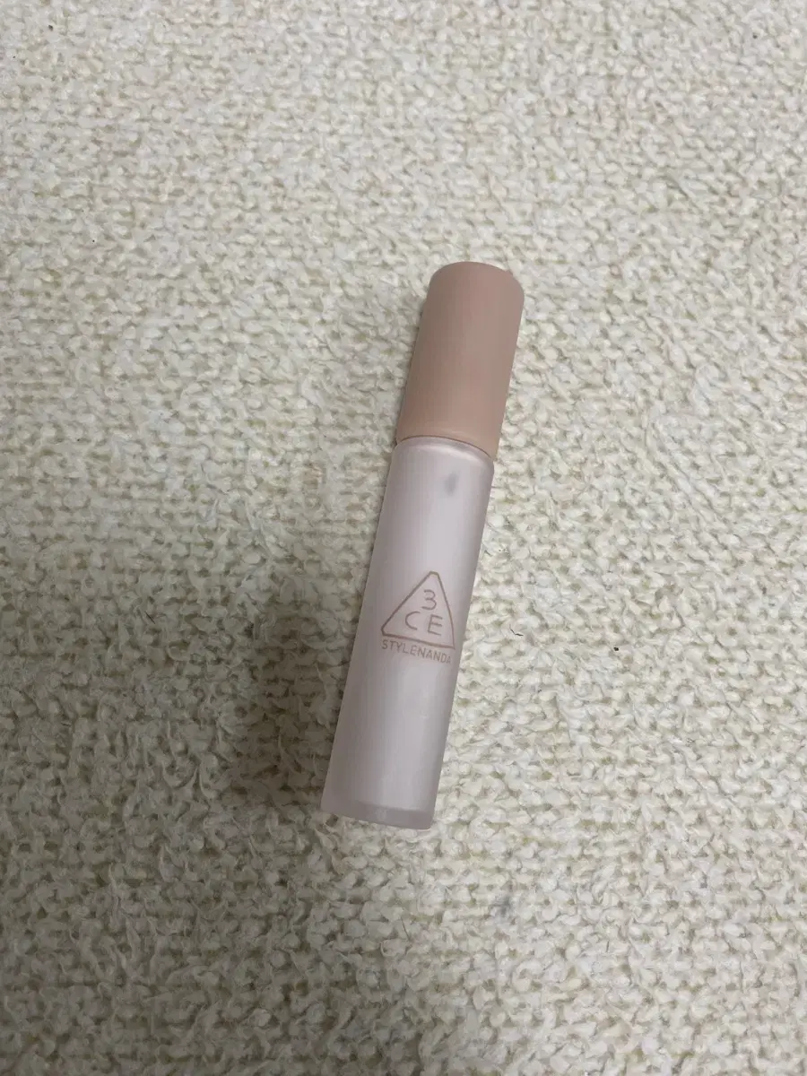 3ce White Concealer