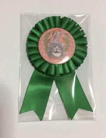 히구치 유코 블랙 컬러 바이올렛 콜라보 로제타 브로치