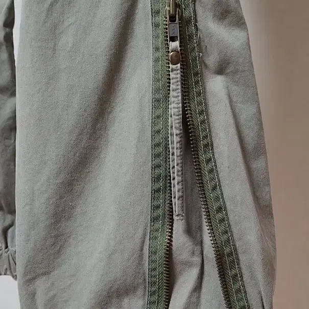 2ND / Bas loose trousers (Khaki) - Nothing written