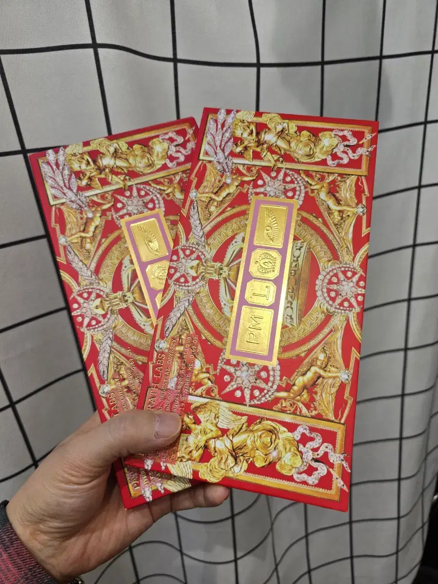 팻맥그라스 아이섀도 팔레트 케이스있음 상태좋음