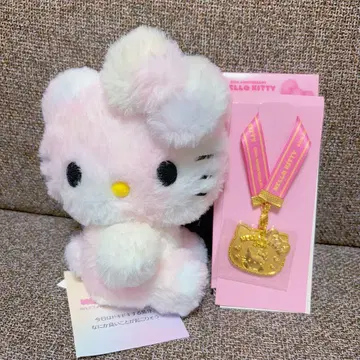 헬로키티 50주년 한정판 그라데이션 봉제 인형