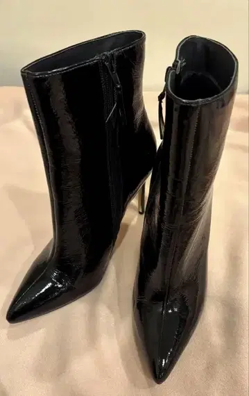 에나멜 숏부츠 BLACK 39 Forever21