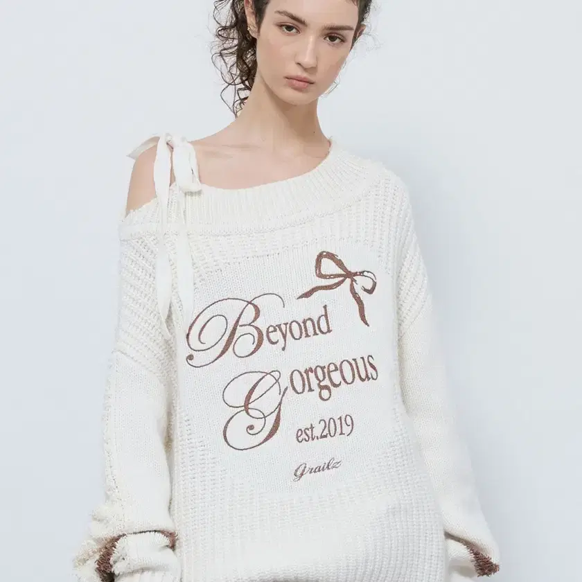 【GRAILZ】SIGNATURE HEART KNIT [IVORY] GRAILZ | 그레일즈 Grailz SIGNATURE HEART KNIT [OLIVE] on