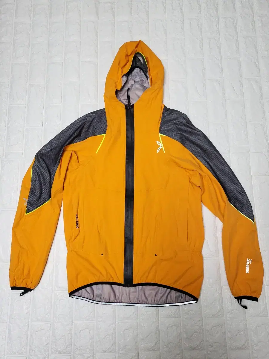 Moncler Gore-Tex Men's Windbreaker 100 Size (Free Shipping)