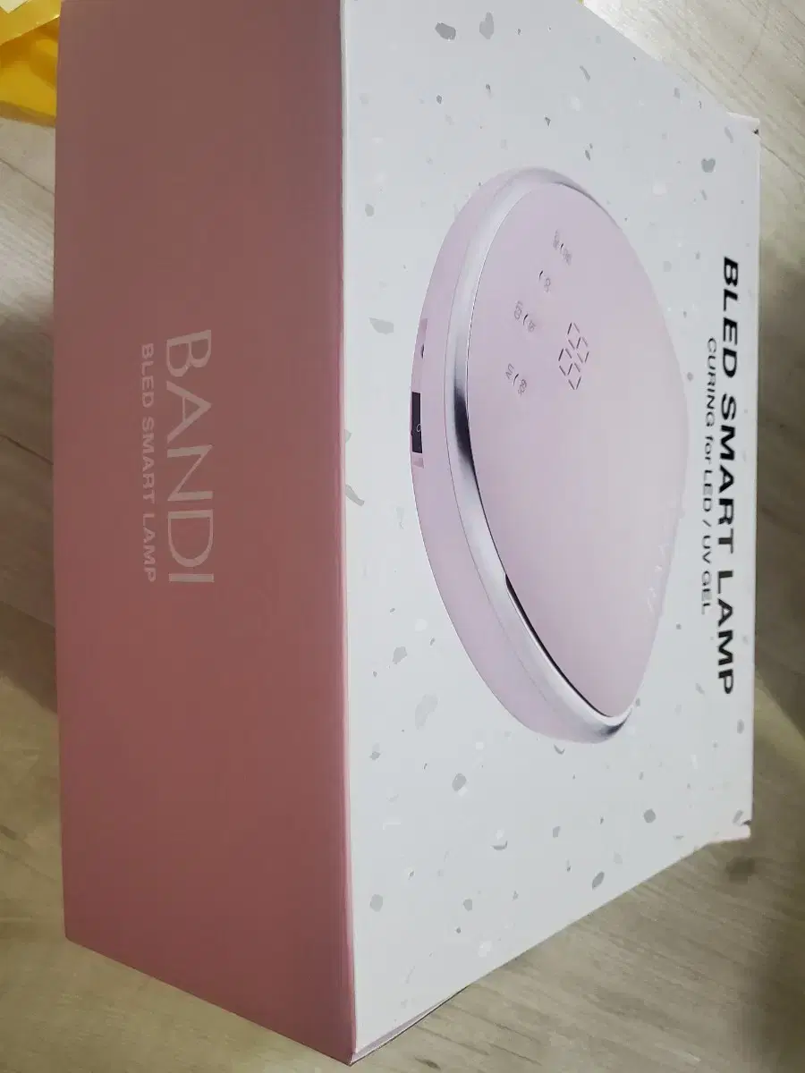 Nail Vandiovje BLED SmartLamp