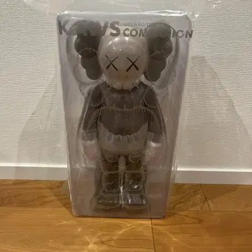 무료배송 새상품 정품 KAWS BROWN 피규어 카우스