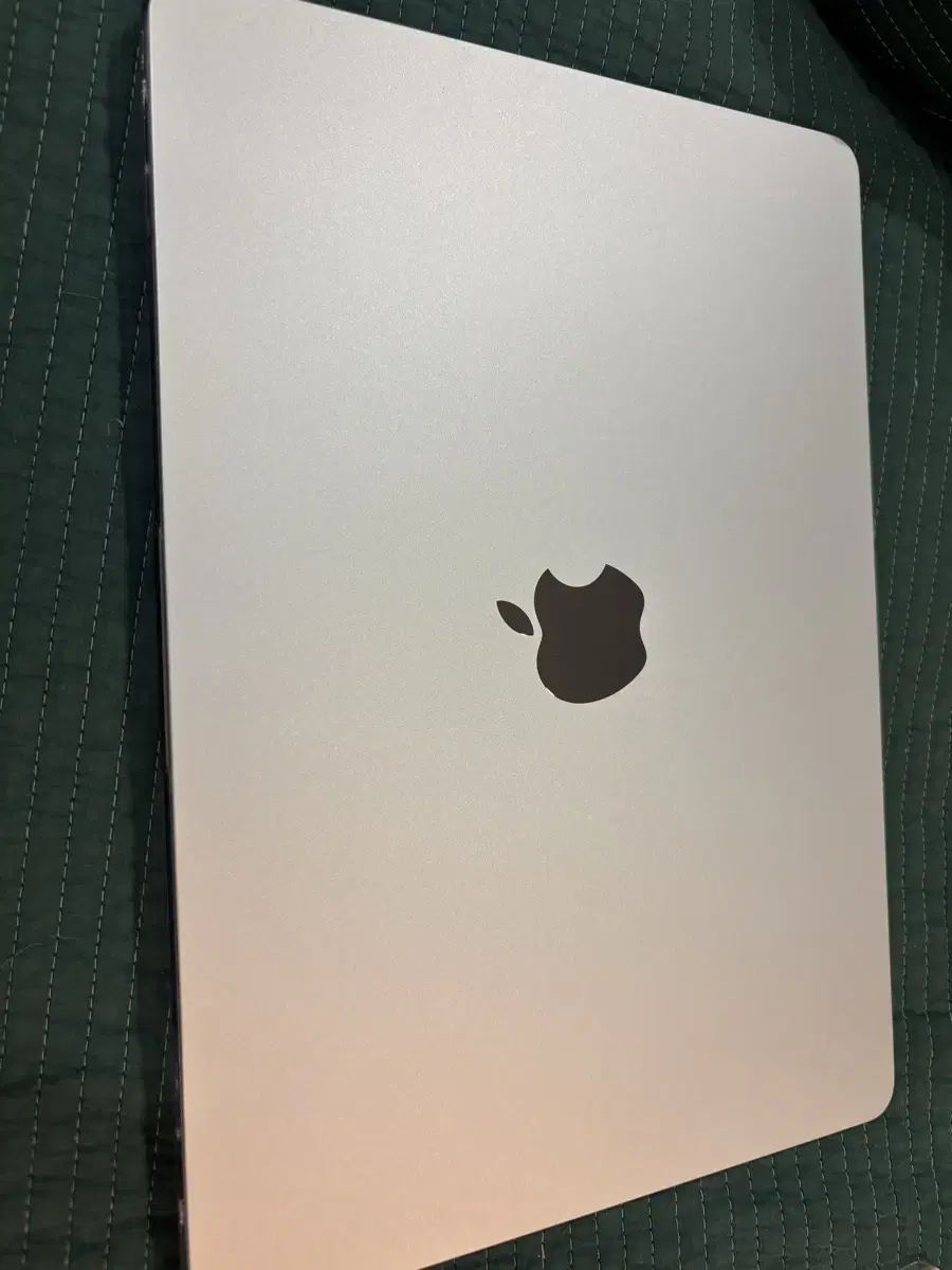 (신품급)맥북에어 m3 13인치 실버 모델 16GB 256GB