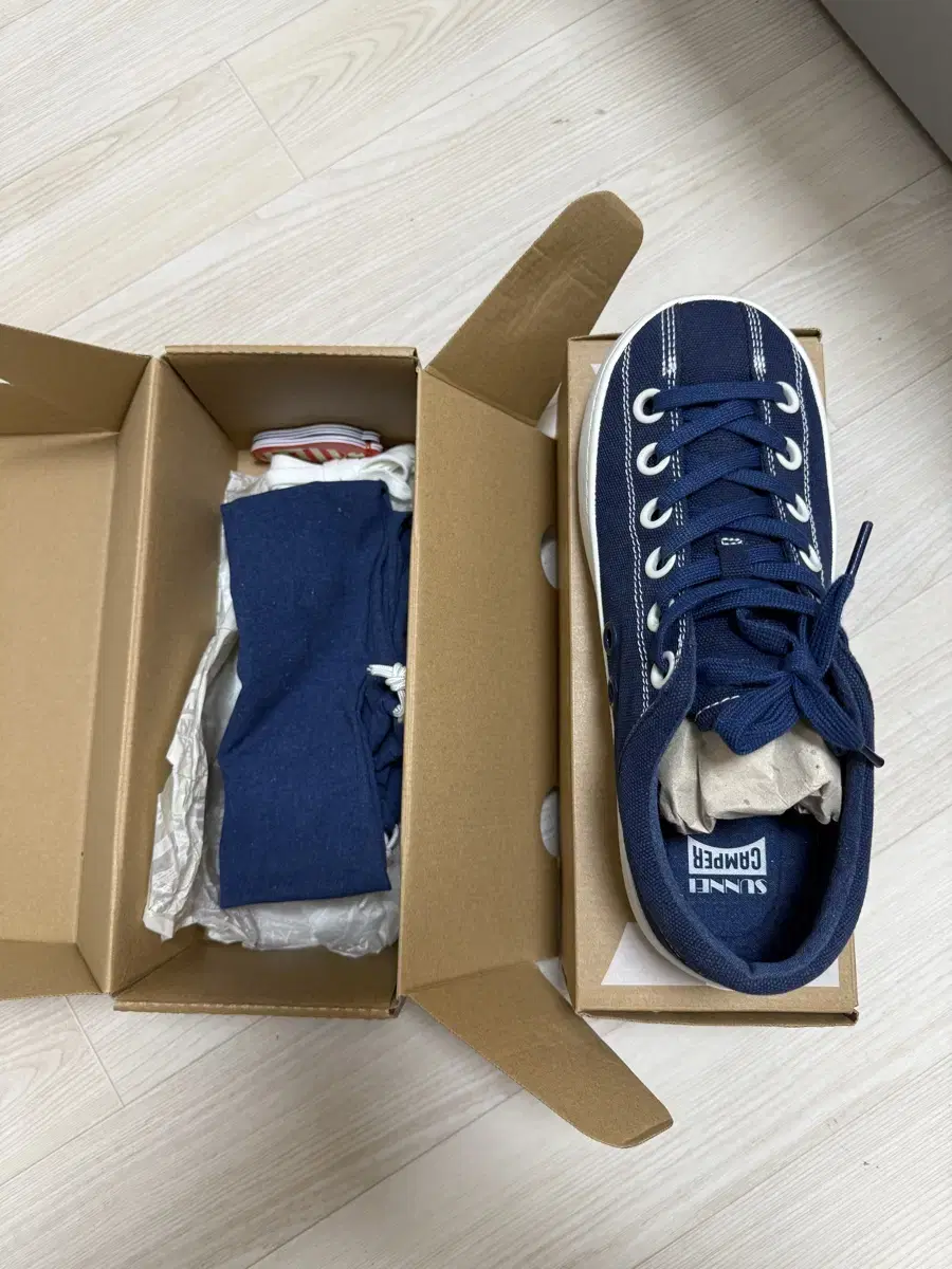 Campus x Sunee Collaboration Sneakers 280