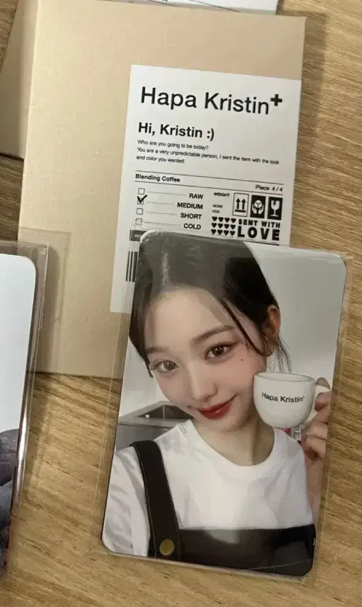 하파크리스틴 특전 장원영포카 양도