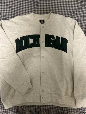 미시간 대학교 바시티 자켓 미사용품
