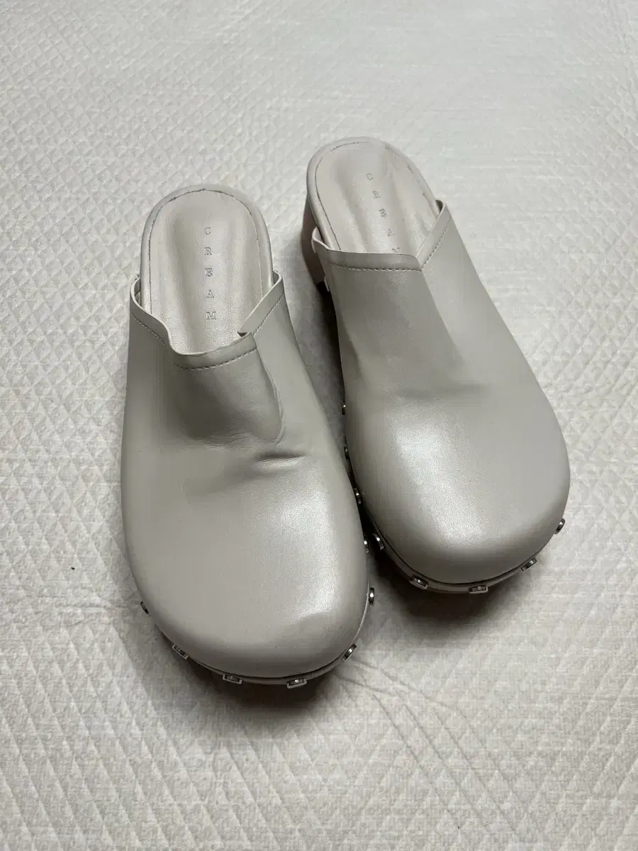 통굽 슬리퍼 힐