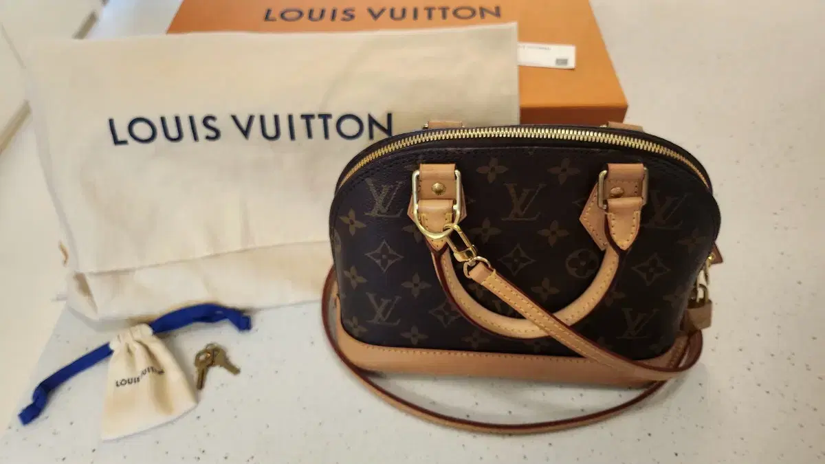 (Genuine) Louis Vuitton Alma BB Bag
