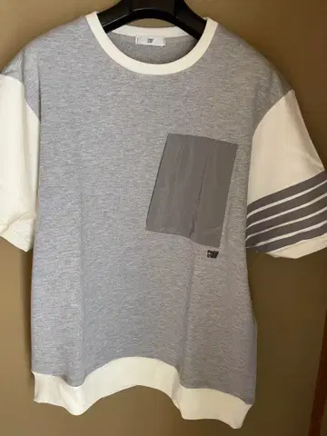 PMDS 그레이 포켓 부착 니트 셔츠