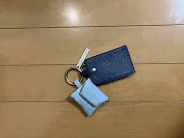 soe ready to wear 네이비 가죽 키케이스