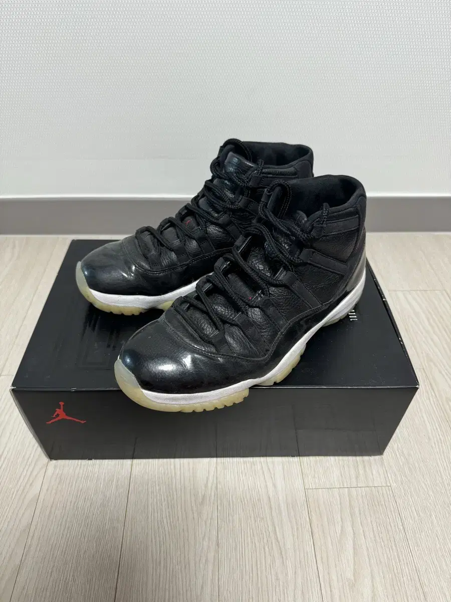 택배 X) 조던11 레트로 72-10 275 사이즈