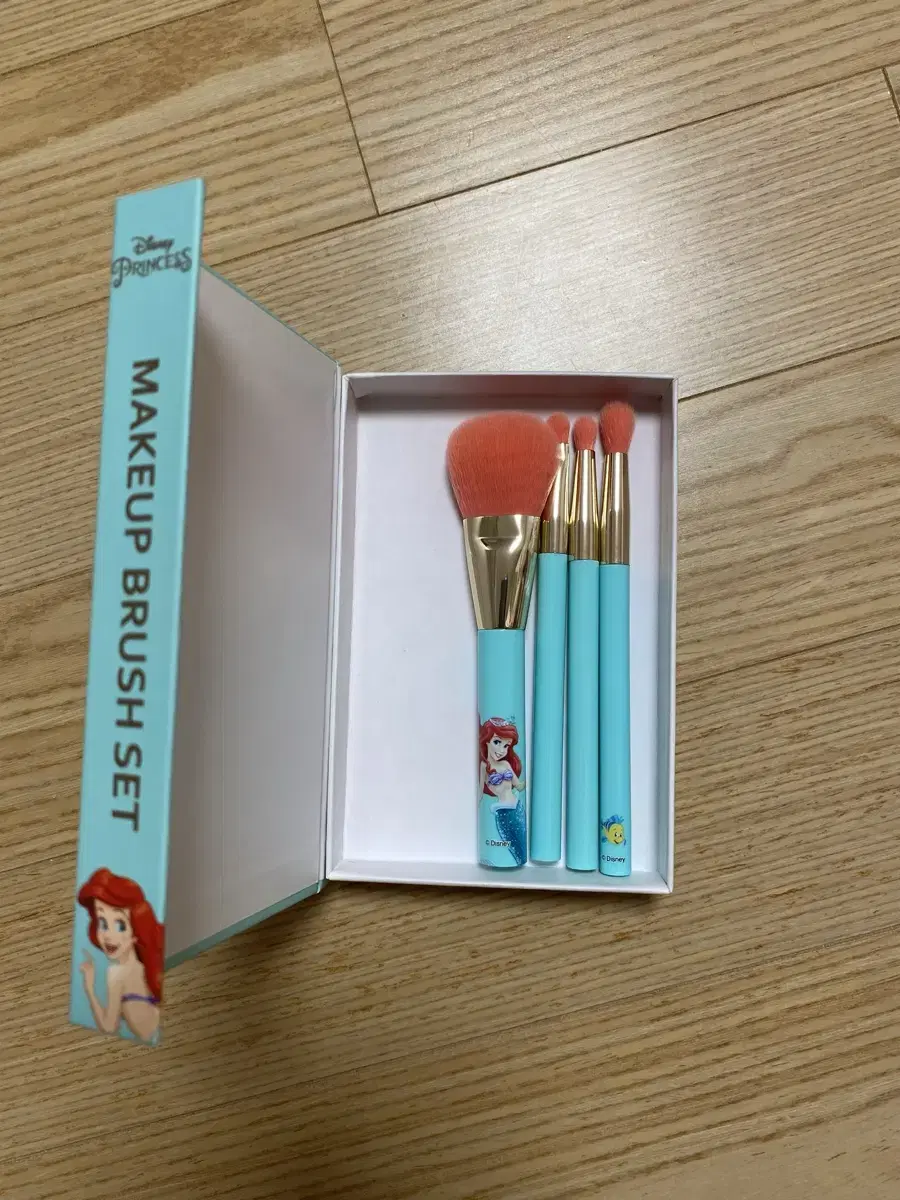 인어공주 미니브러쉬 세트(개봉만 한 새것)