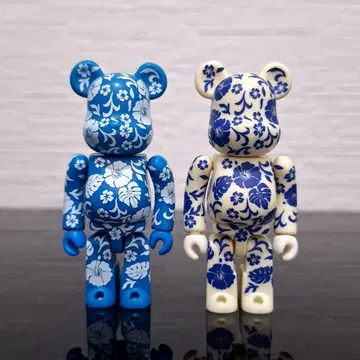 베어브릭 BE@RBRICK 시리즈 4 패턴 하이비스커스 앞뒤