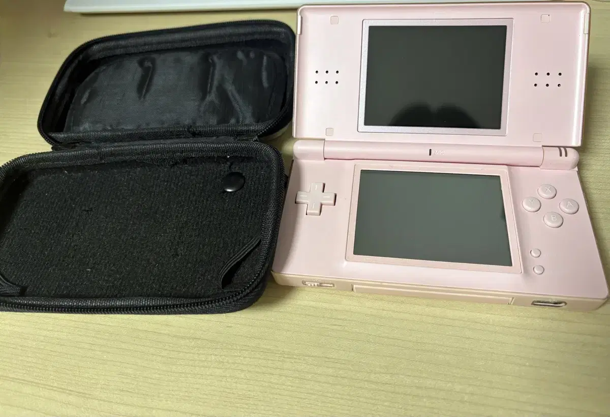 닌텐도 Ds lite 노블핑크 +정품 충전기, 파우치 일괄