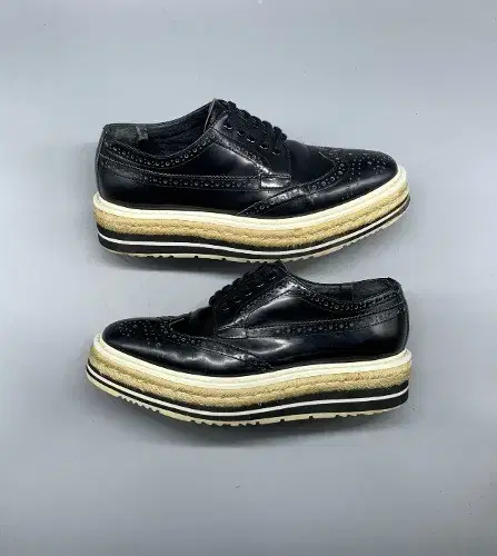 프라다 플랫폼 Brogue 로퍼 225mm(36)