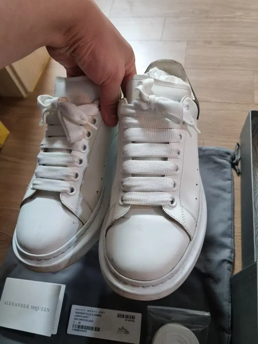 알렉산더맥퀸 오버솔39