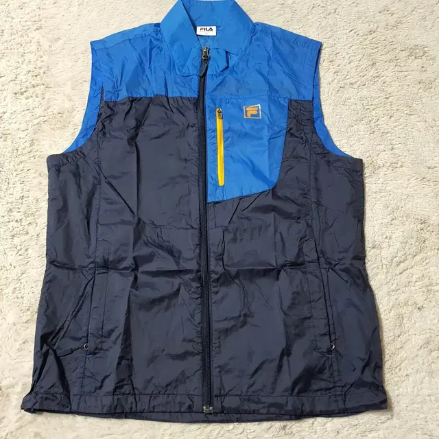 휠라 등산 조끼 100  (223