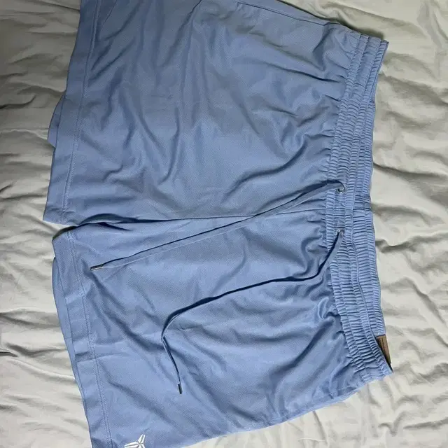 코비 스카이블루 농구 반바지 3XL 새제품
