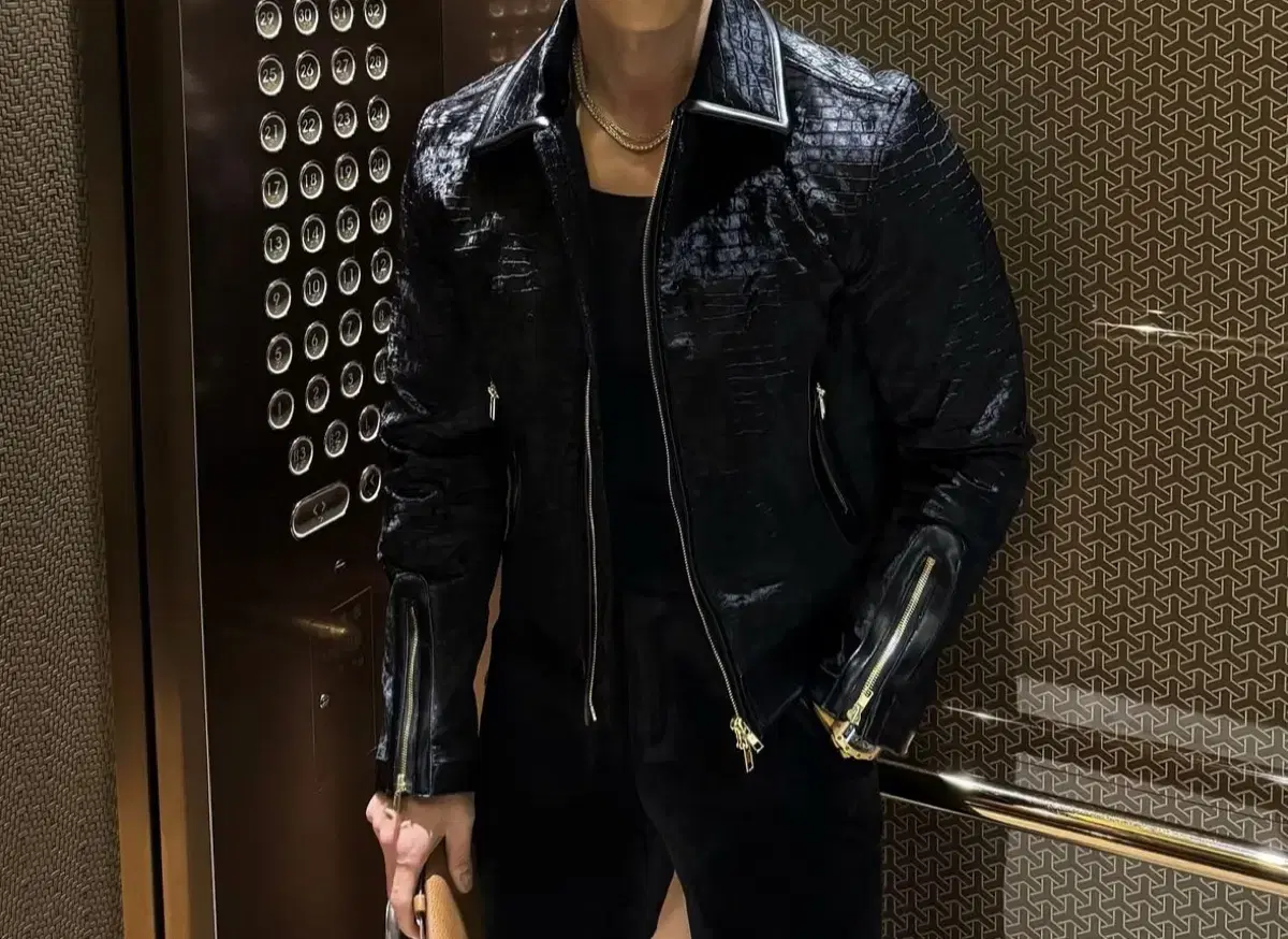 라피나토 크로커다일이펙트벨벳트러커자켓 팜
