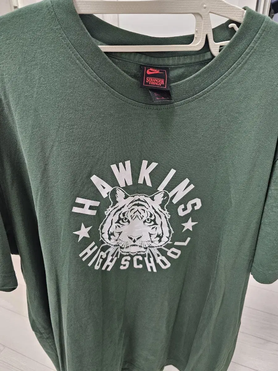 나이키 호킨스 하이 스쿨 티셔츠