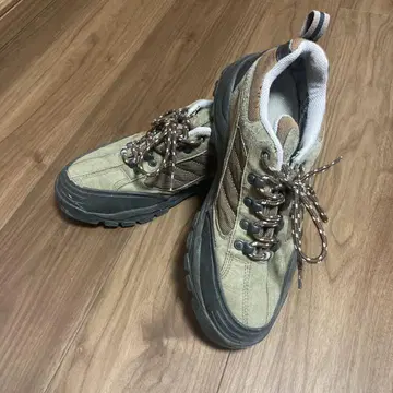브룩스 고어텍스 트레킹 슈즈 하이컷 카키색 26cm