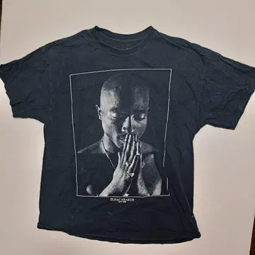 빈티지 TUPAC SHAKUR 프린트 티셔츠 블랙 추모 기념 티셔츠